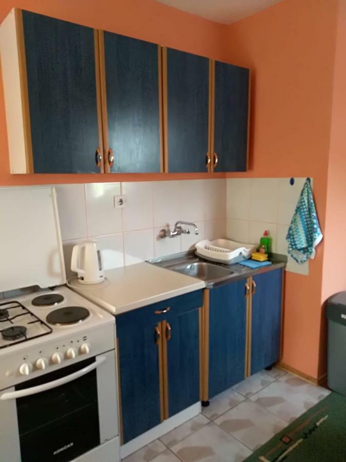 Apartmani Zmiric Primošten Eksteriør billede